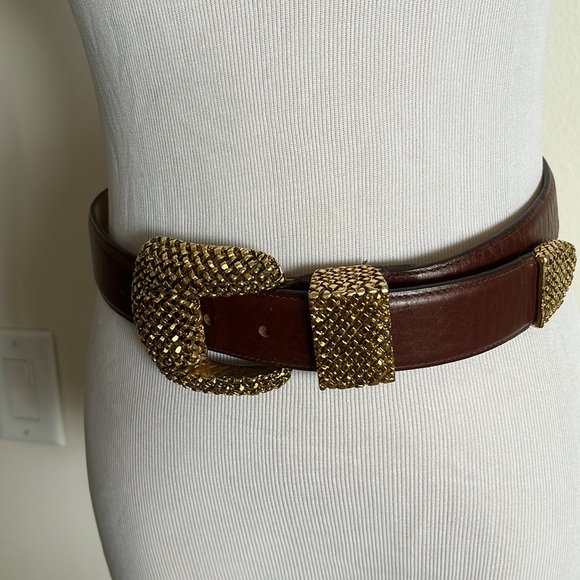 Woman’s belt brown leather clara Studio inc Size medium - Picture 2 of 8